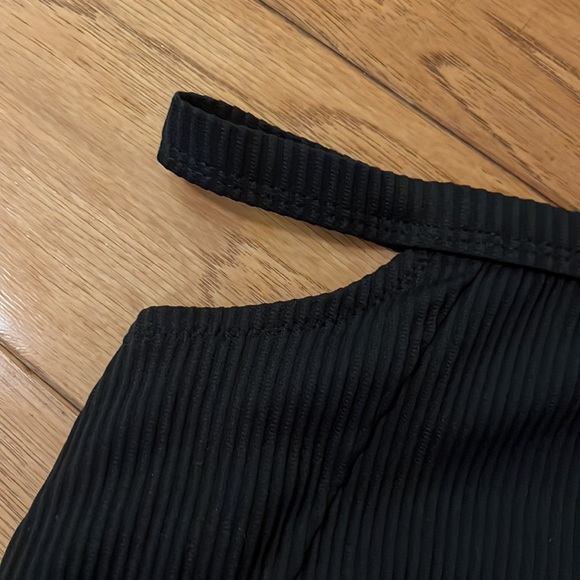 Black cutout bikini - Picture 3 of 12